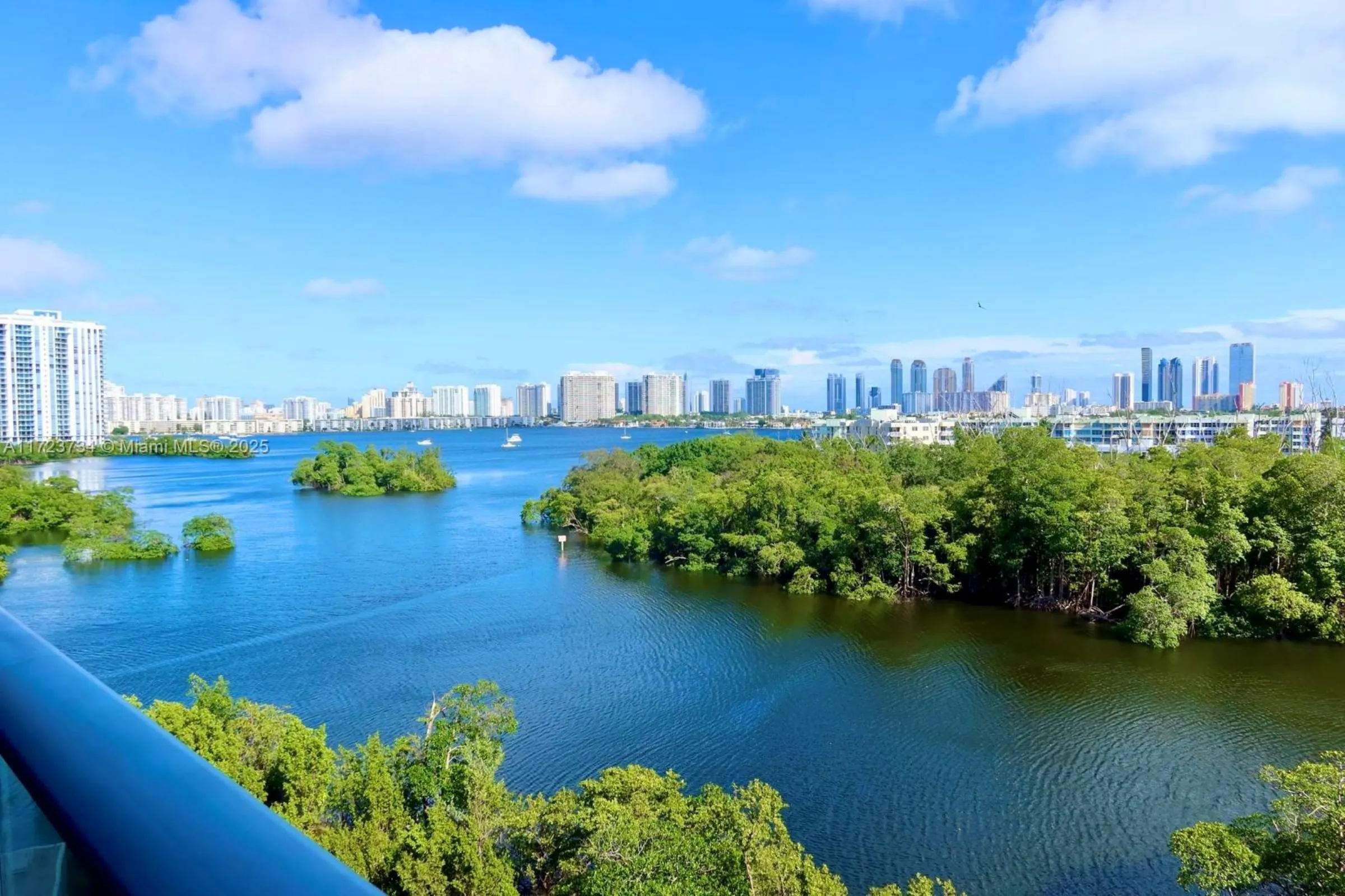 Marina Palms 718
